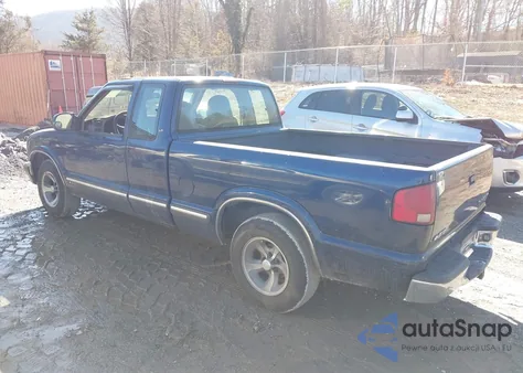 2000 Chevrolet S-10 Ls z USA, uszkodzony, nr VIN 1GCCS1956Y8304538